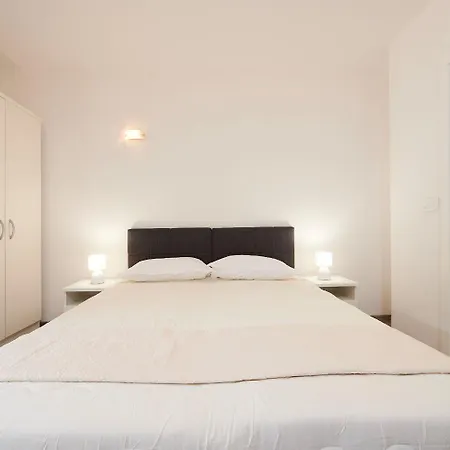 Apartman Antonia *