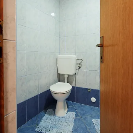 Antonia Apartman *